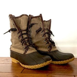 L.L. Bean WMN 6 Canvas Duck Boots